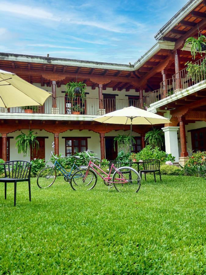 Hotel Cacique Real Antigua Exterior photo